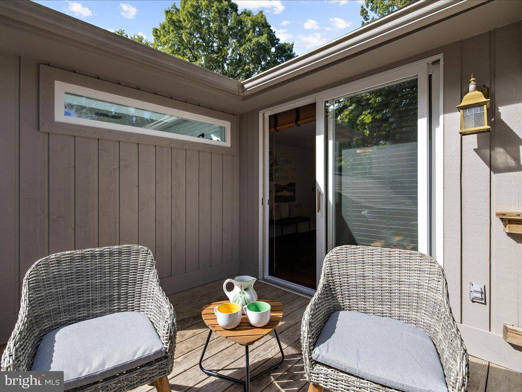 686 MERRIMAC COURT