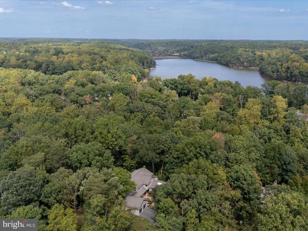 686 MERRIMAC COURT
