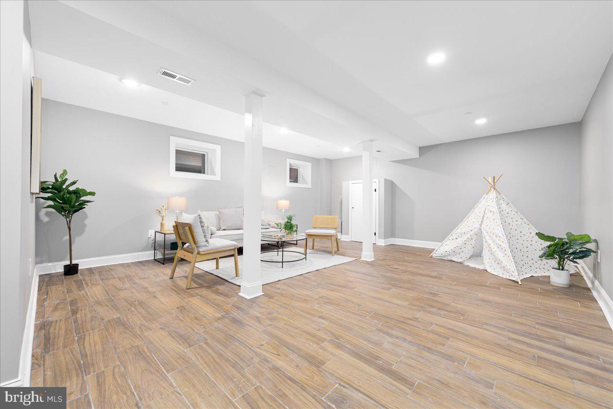 515 BICKFORD AVENUE