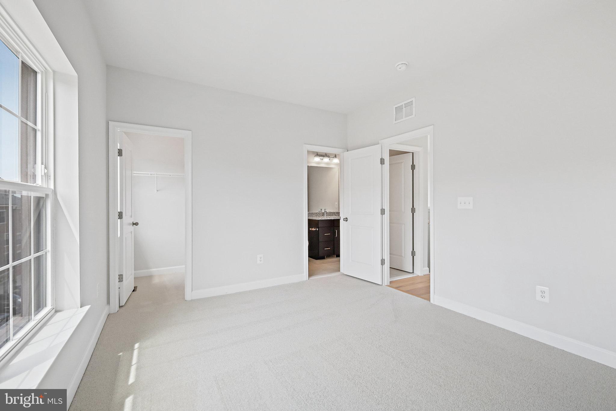 616 HALSEY WAY