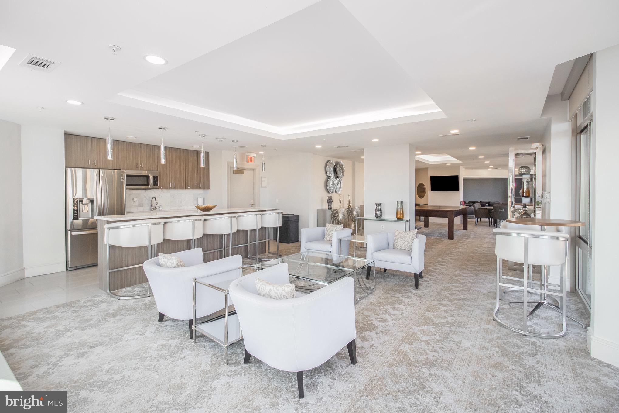 3600 S GLEBE ROAD 716W