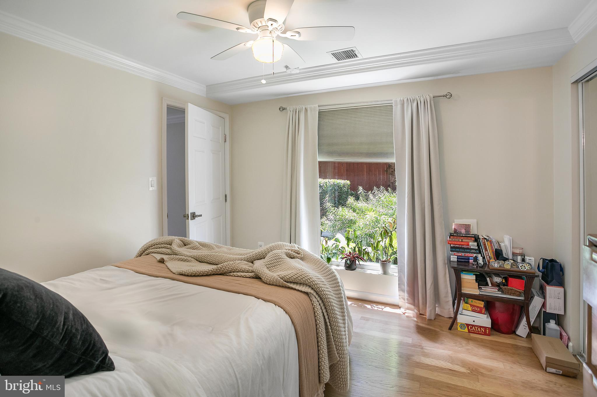 416 VEITCH STREET S 102