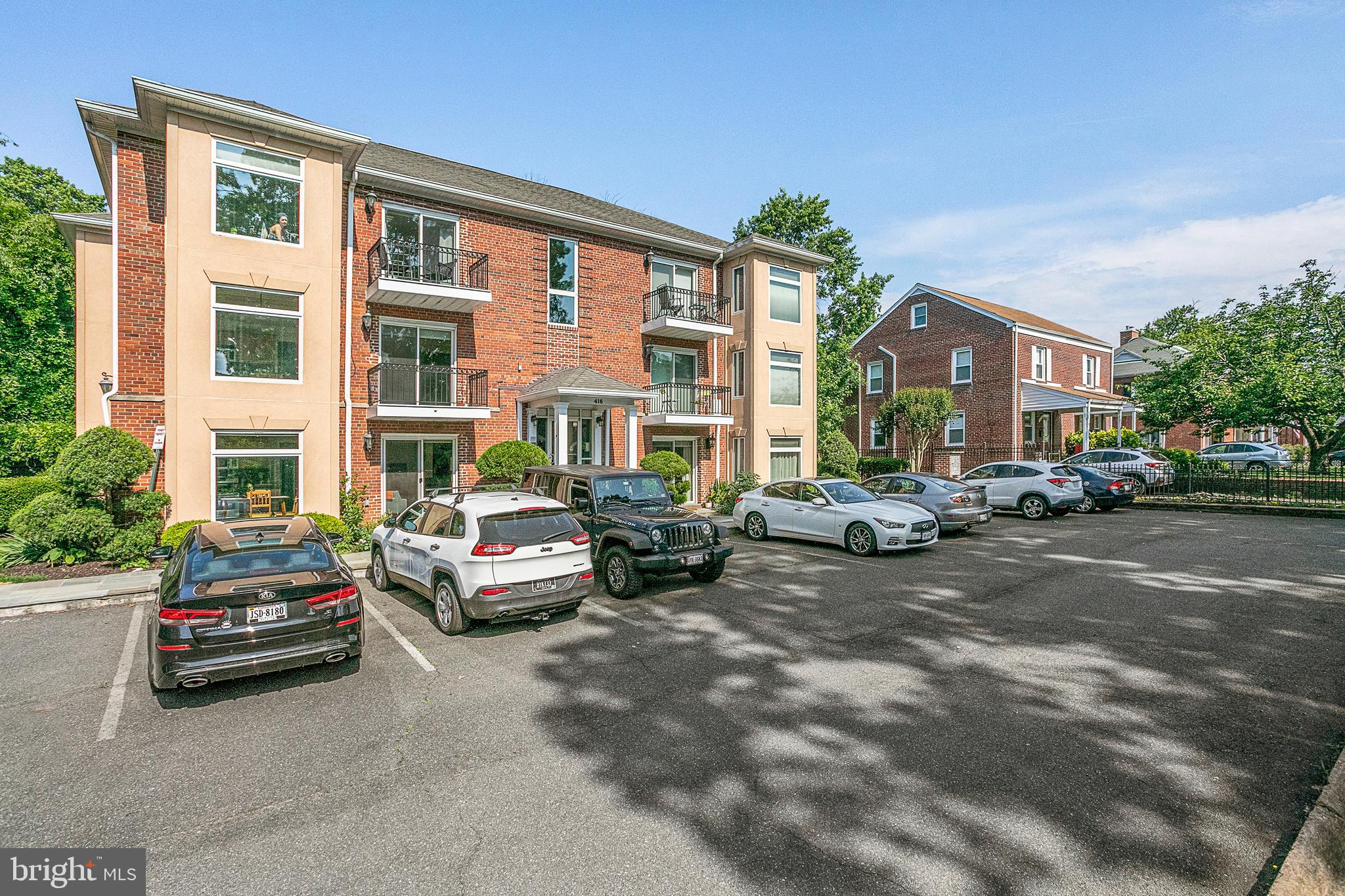416 VEITCH STREET S 102