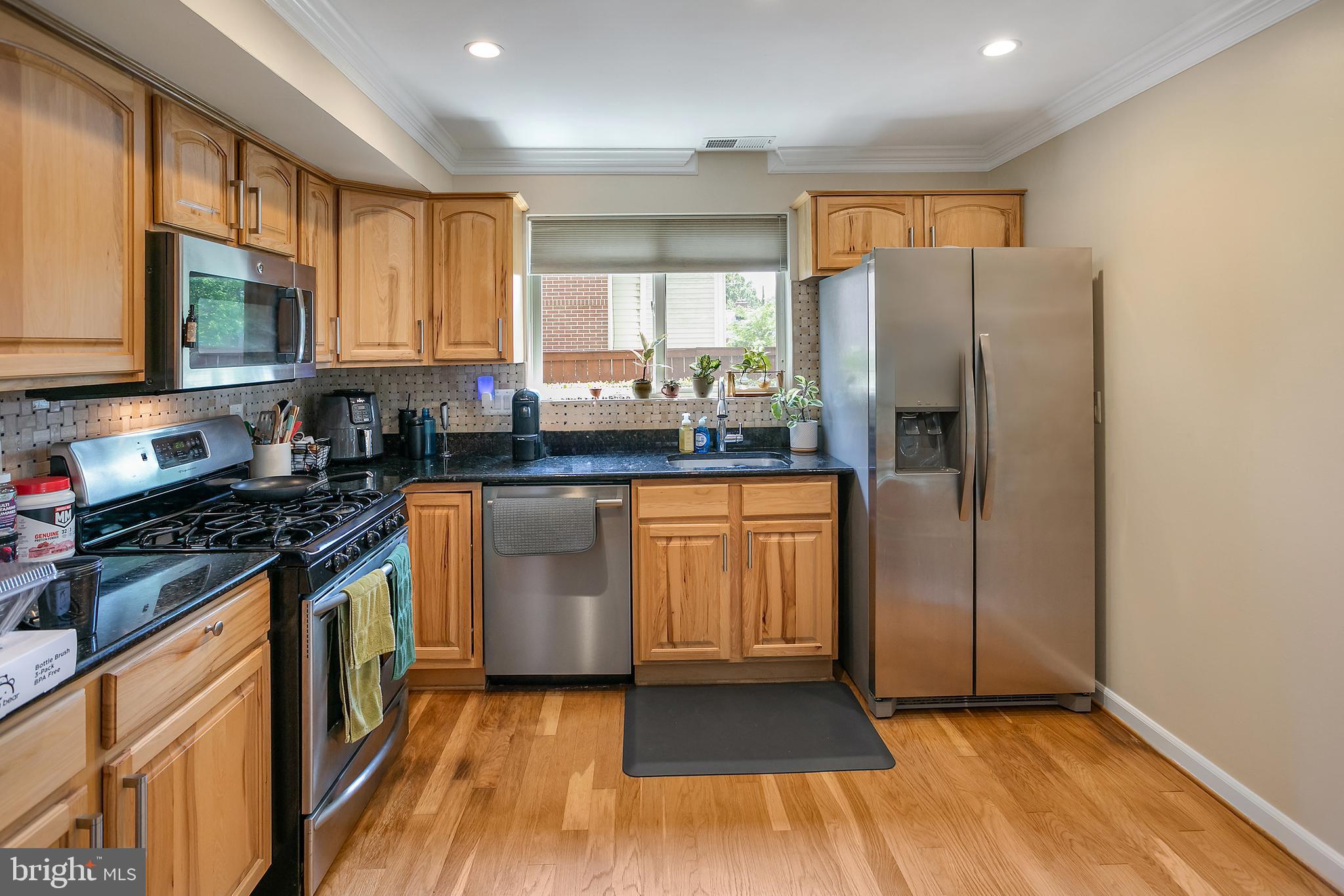 416 VEITCH STREET S 102