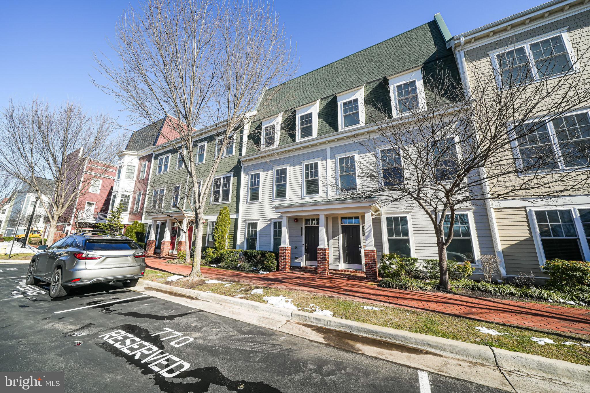 1309 VAN VALKENBURGH LANE