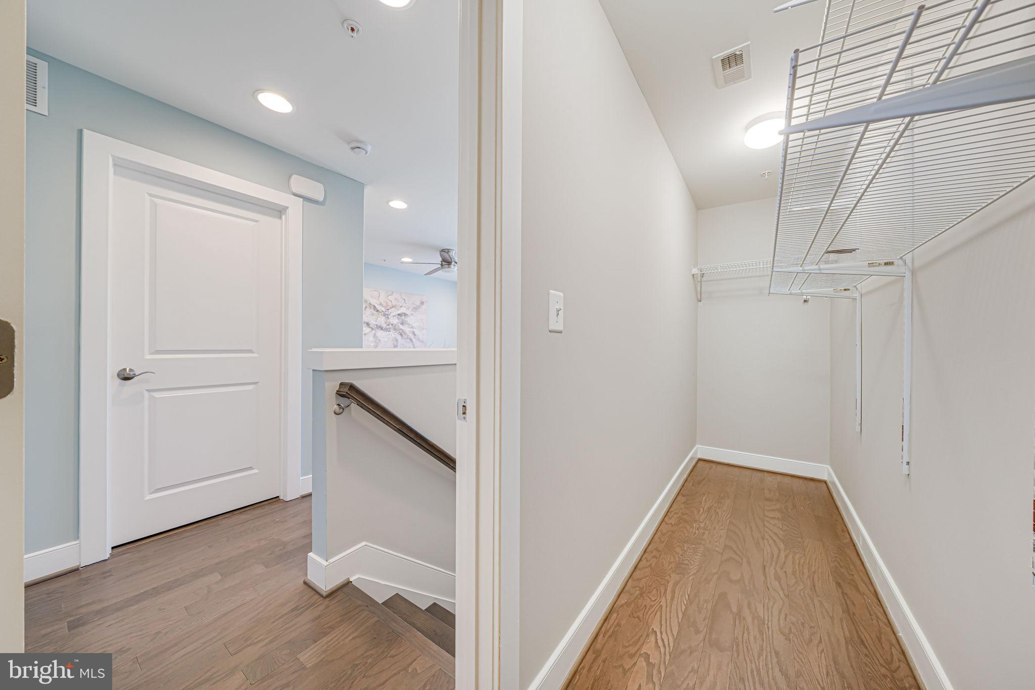 1309 VAN VALKENBURGH LANE