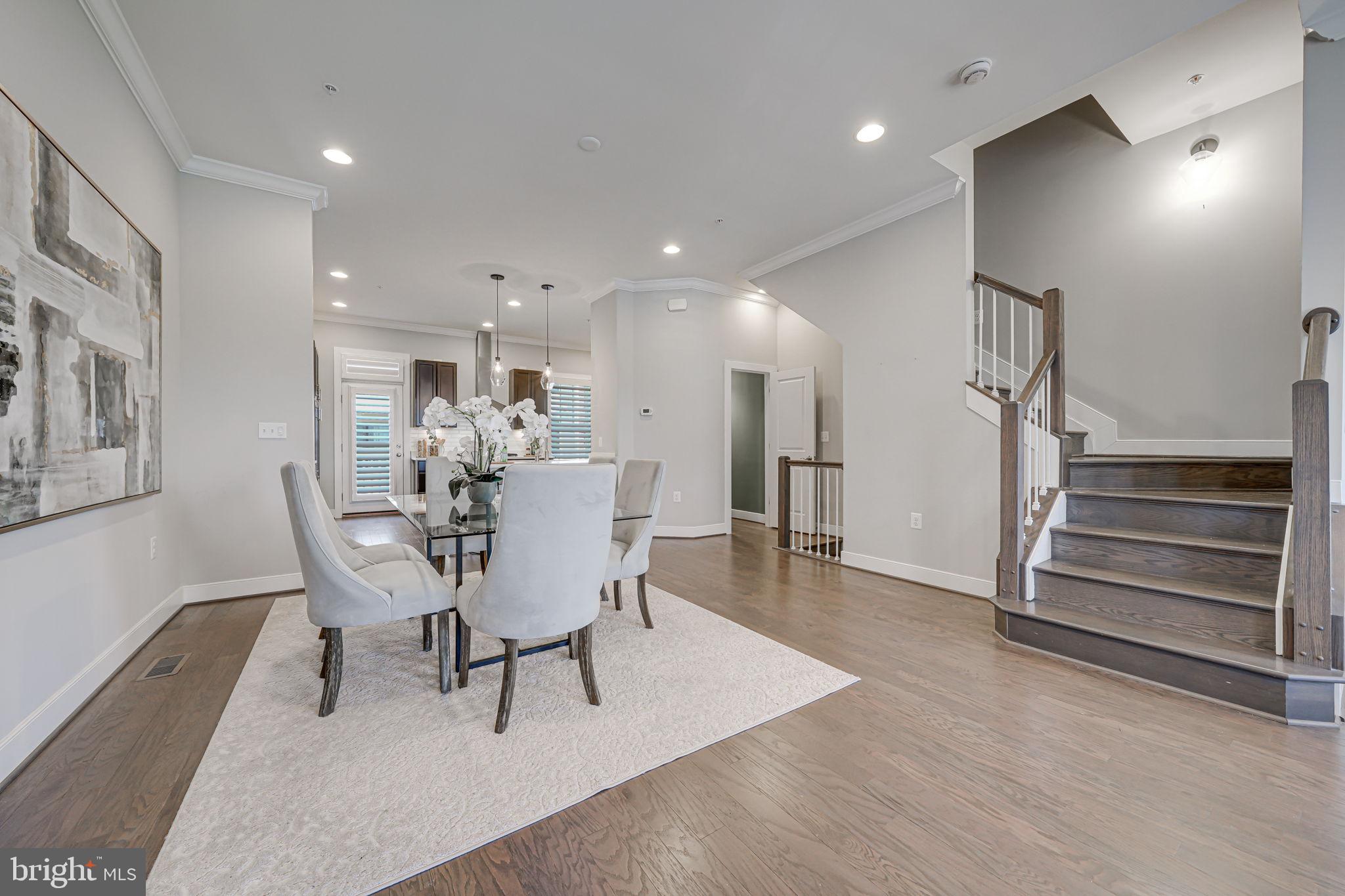 1309 VAN VALKENBURGH LANE