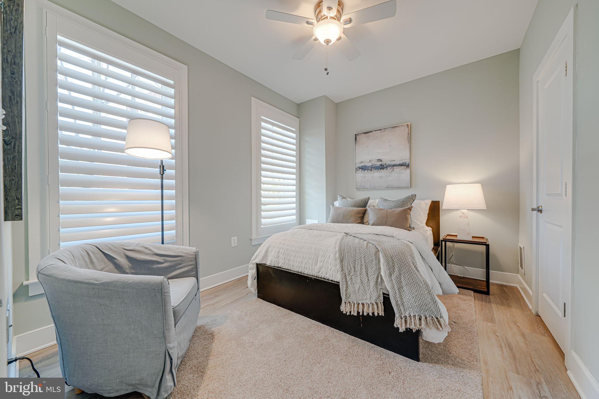 1309 VAN VALKENBURGH LANE