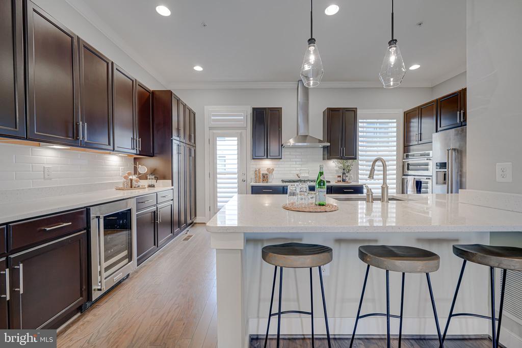 1309 VAN VALKENBURGH LANE