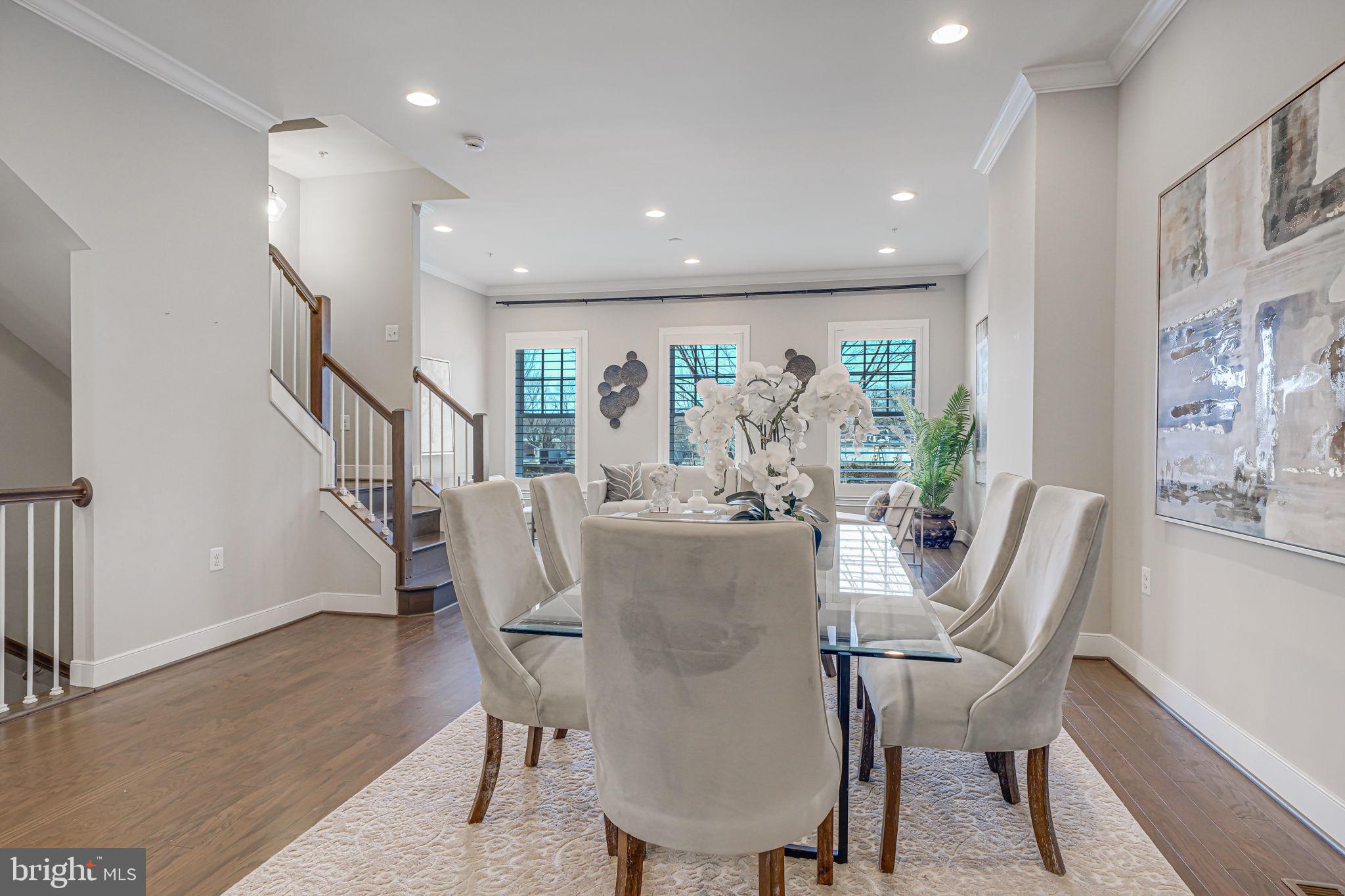 1309 VAN VALKENBURGH LANE