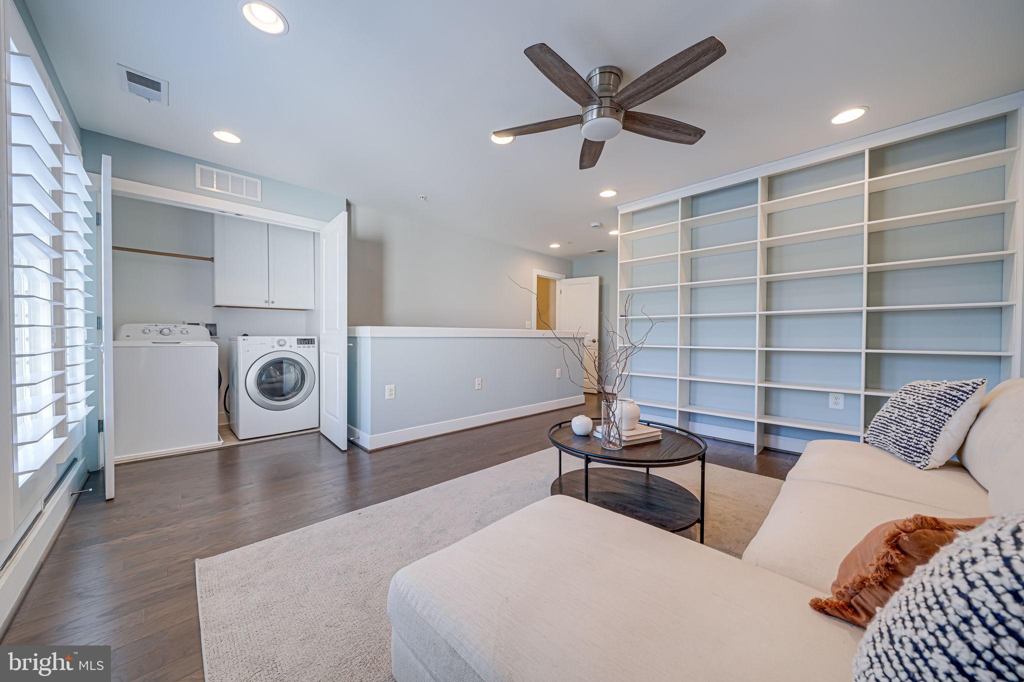 1309 VAN VALKENBURGH LANE