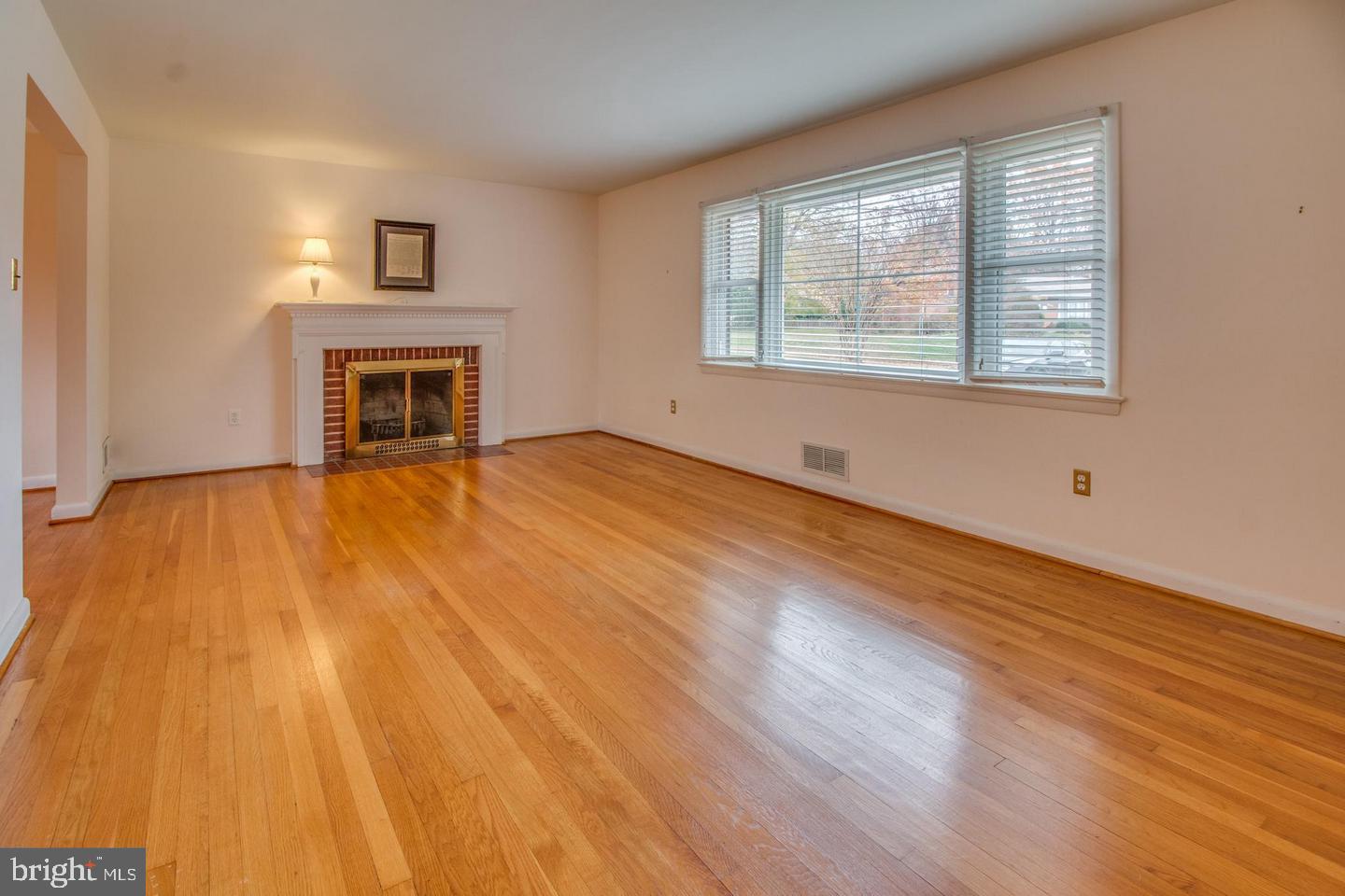 5929 MERRITT PLACE