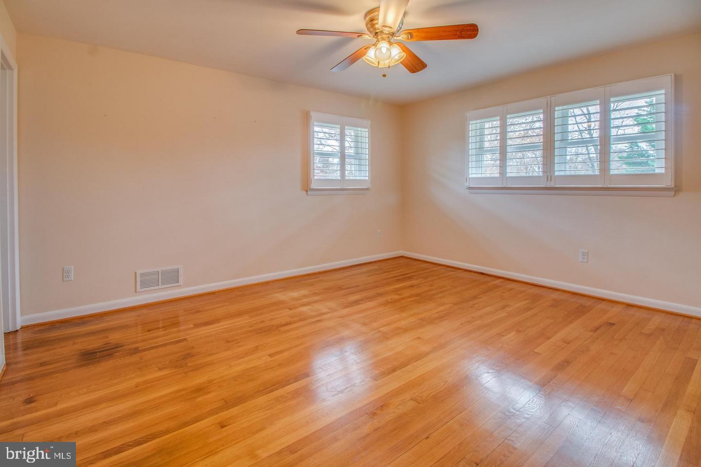 5929 MERRITT PLACE