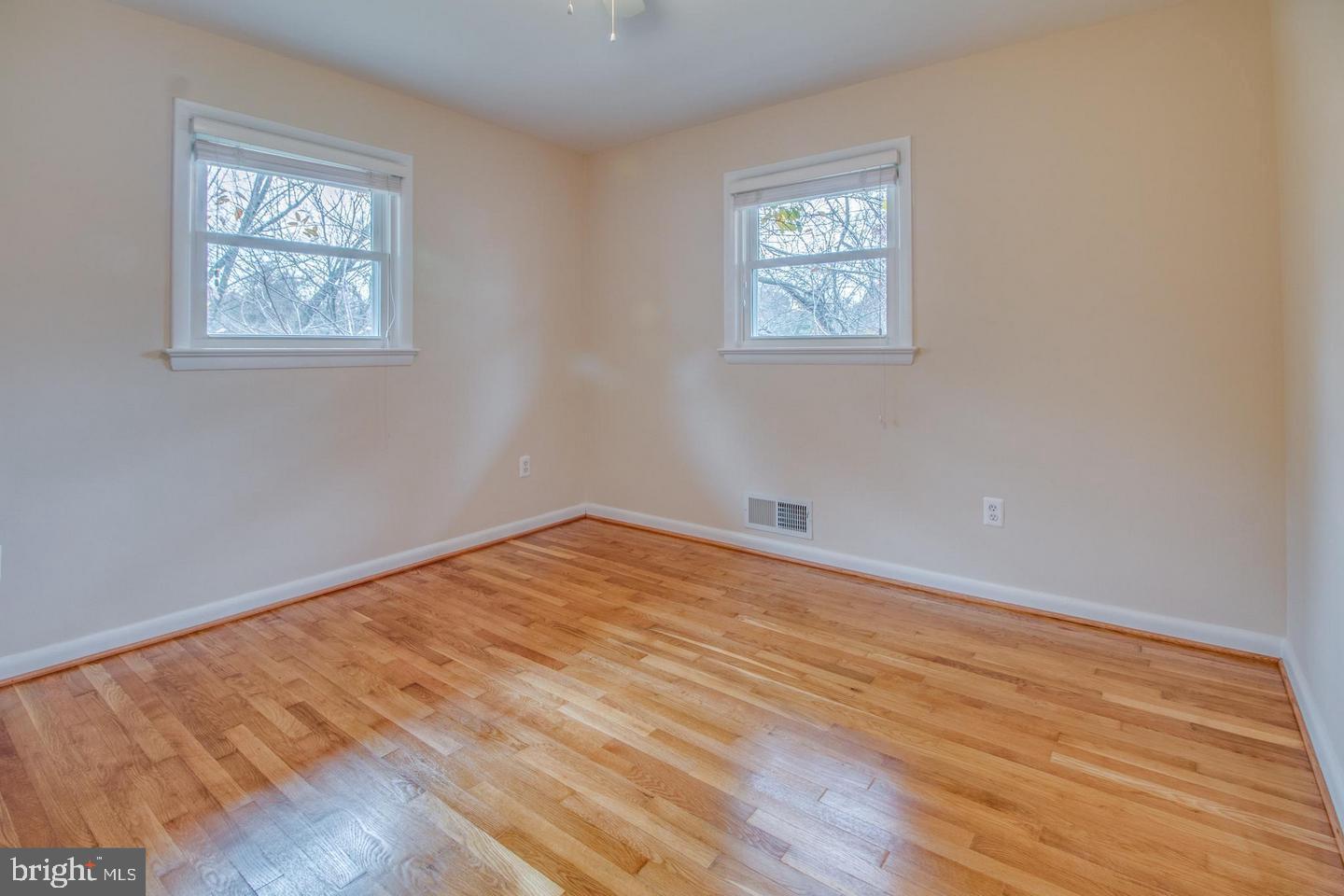 5929 MERRITT PLACE