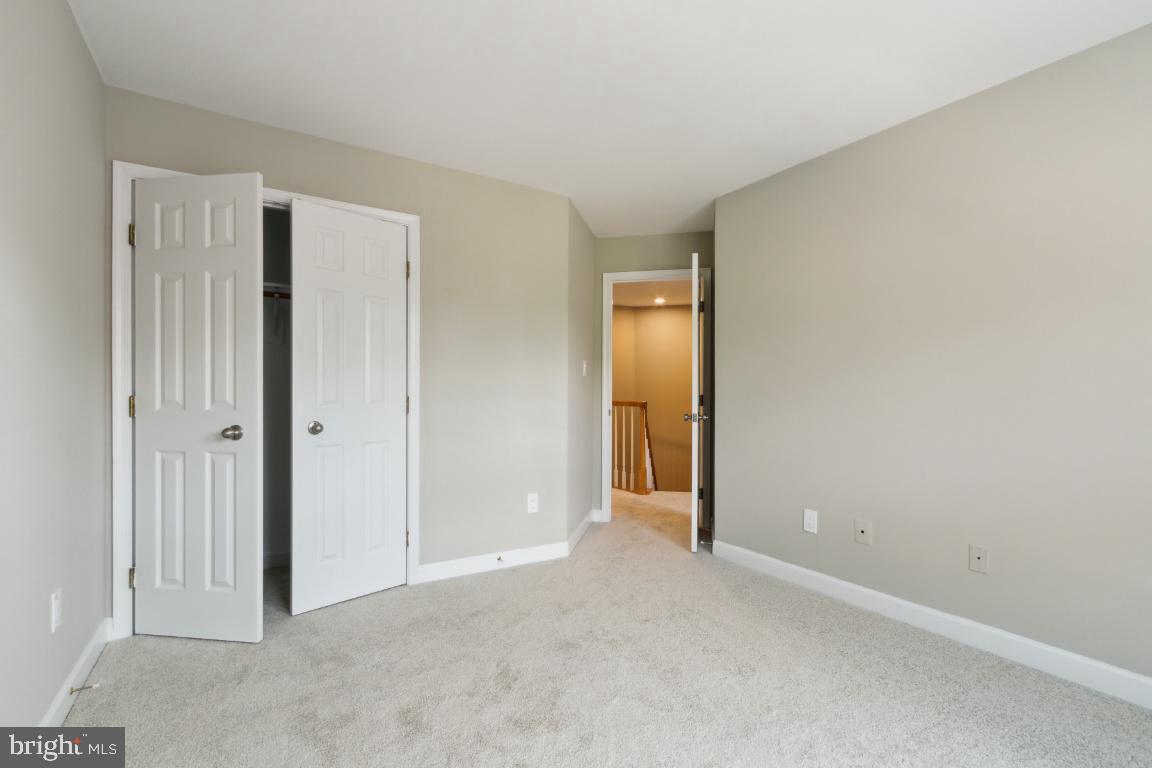 3903 BARCROFT MEWS COURT