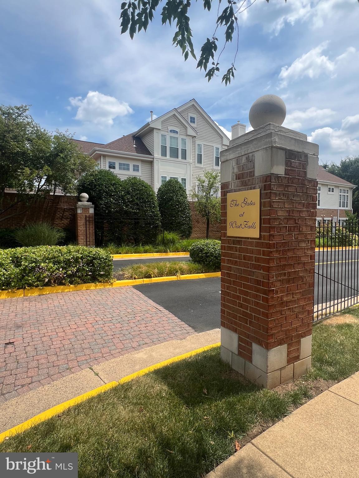 7025 HAYCOCK ROAD N