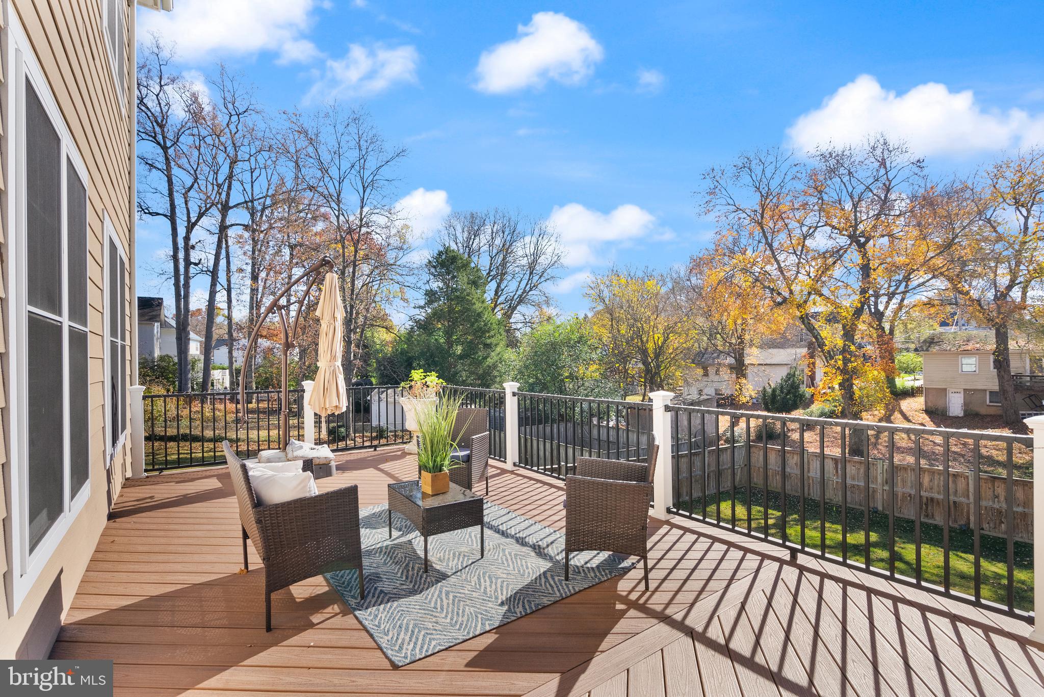 1009 COTTAGE STREET SW