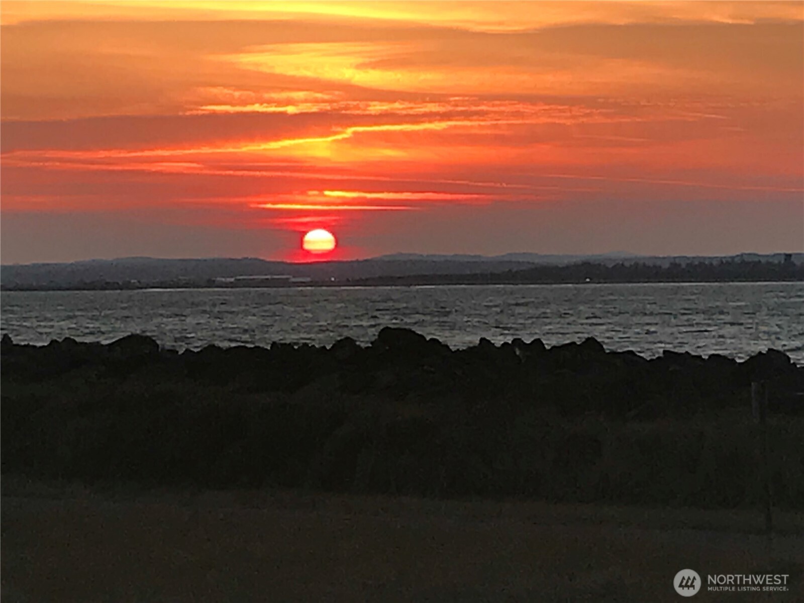 490 Dolphin Avenue NE