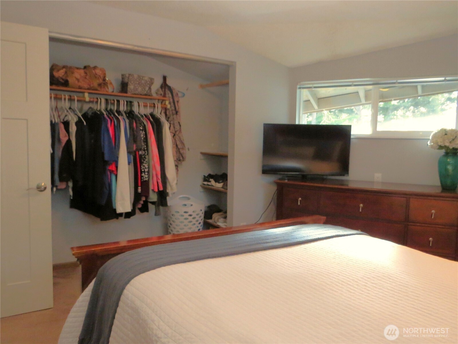 490 Dolphin Avenue NE