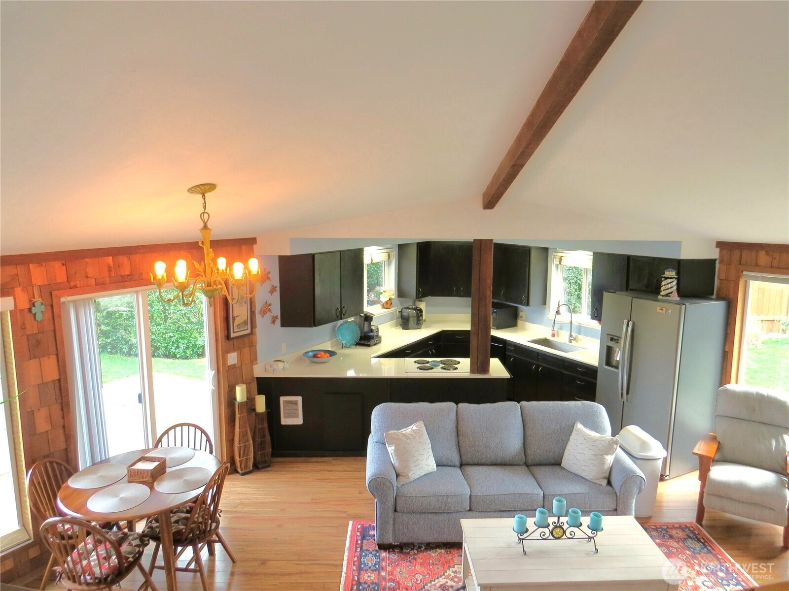 490 Dolphin Avenue NE