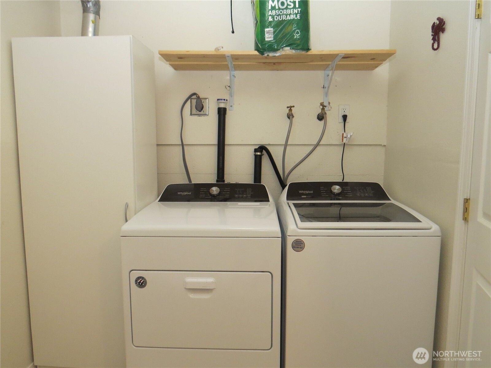 490 Dolphin Avenue NE