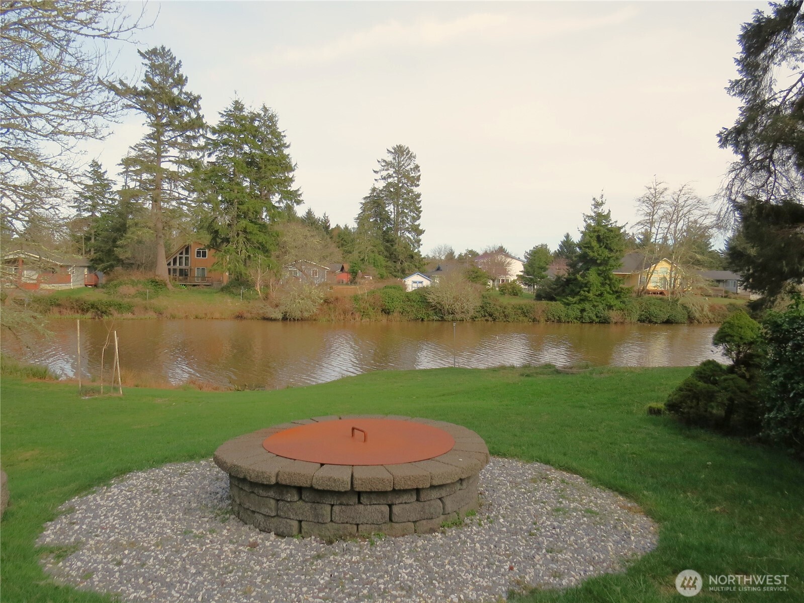 490 Dolphin Avenue NE