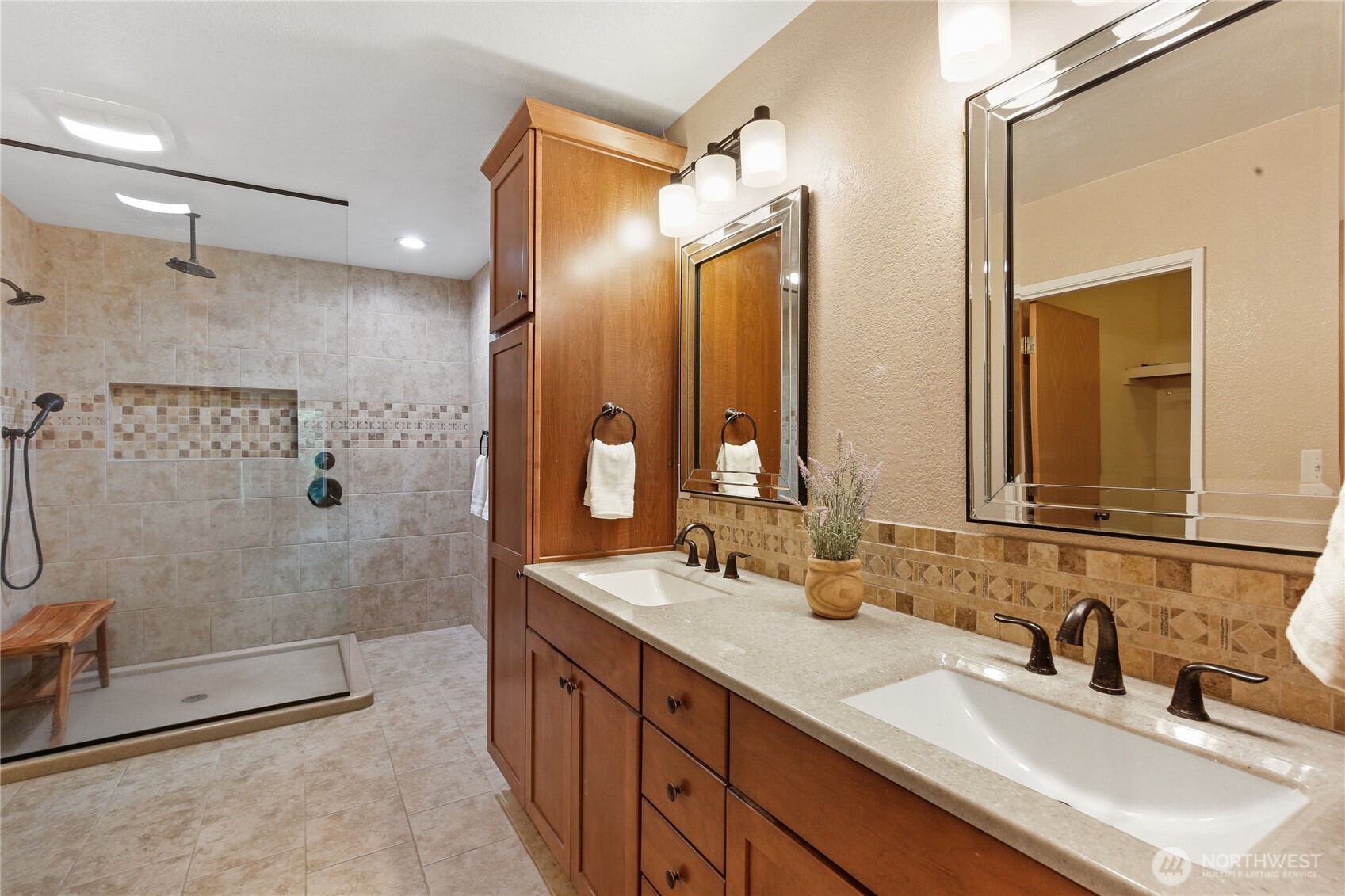 3348 SW Christmas Tree Lane