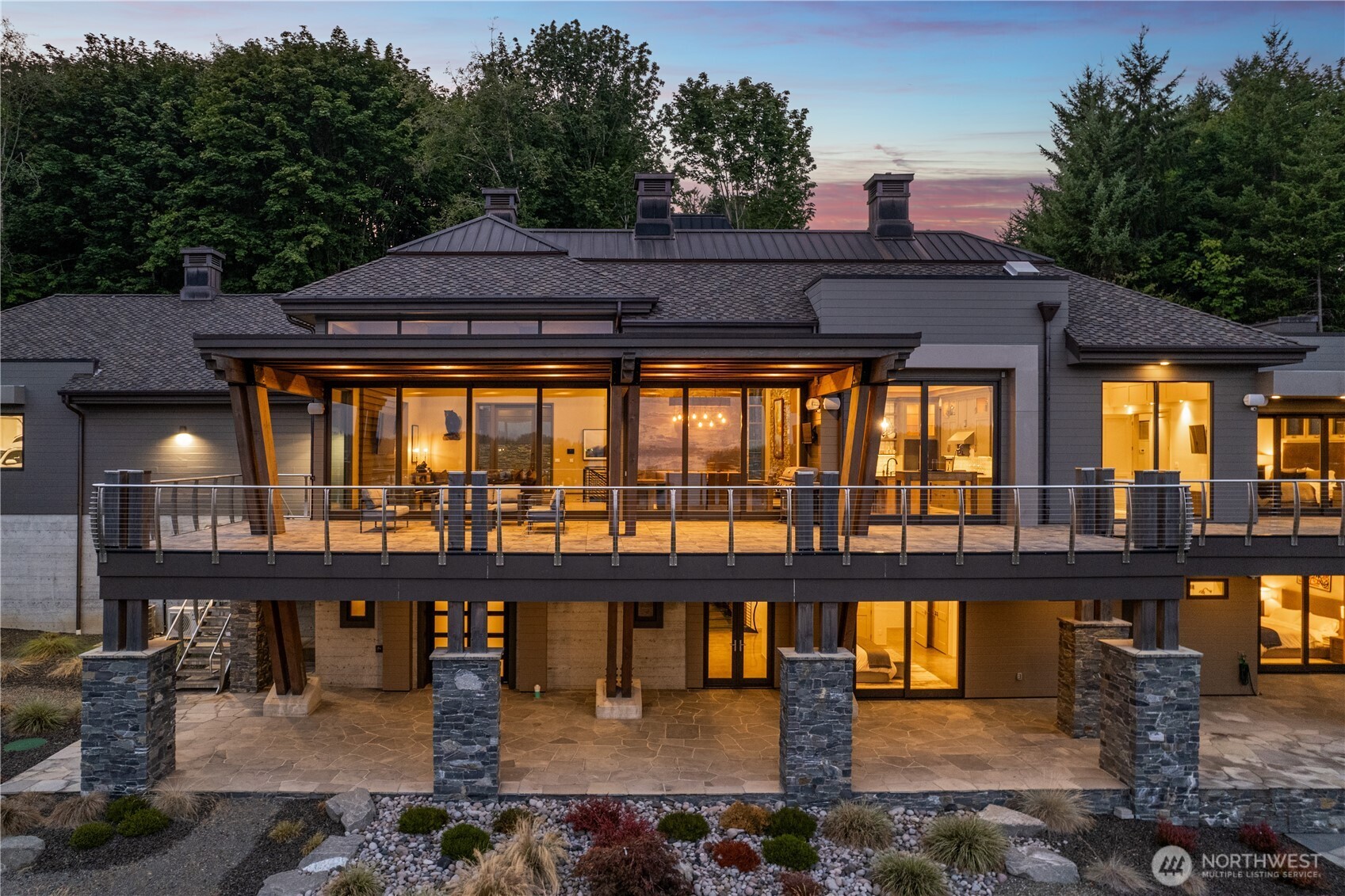 280 E Dawnview Drive