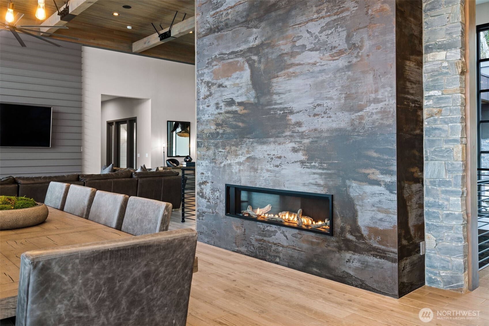 280 E Dawnview Drive