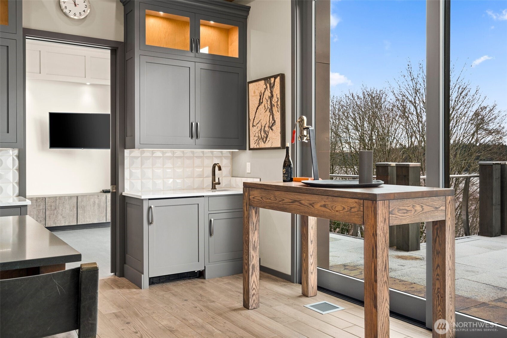 280 E Dawnview Drive