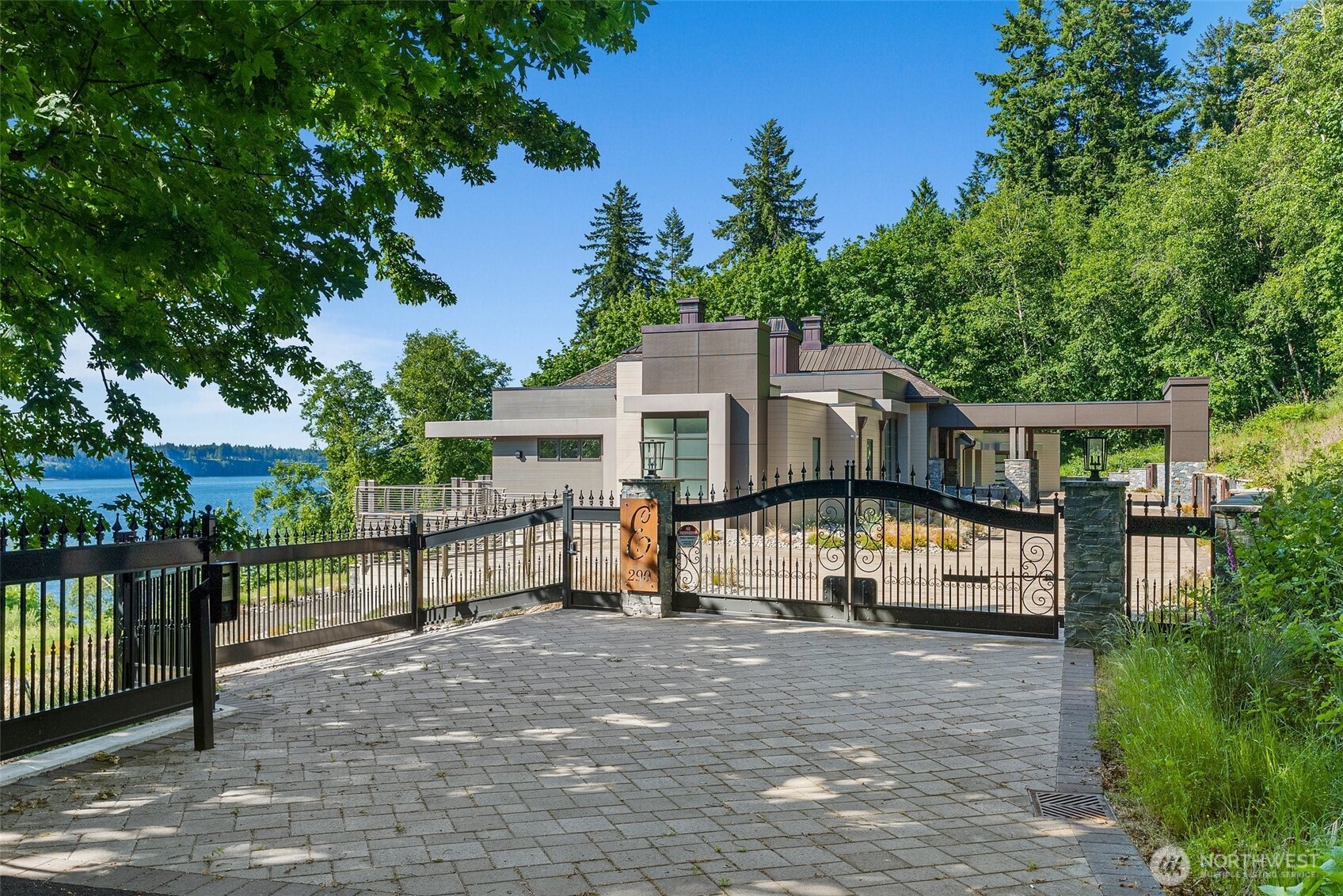 280 E Dawnview Drive