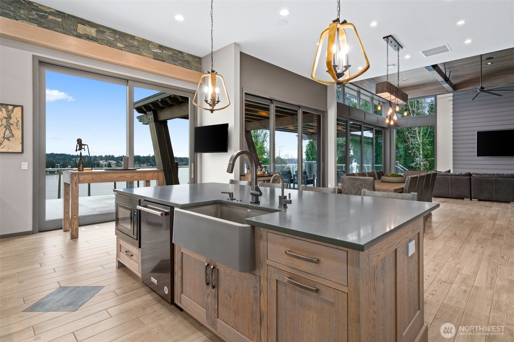 280 E Dawnview Drive