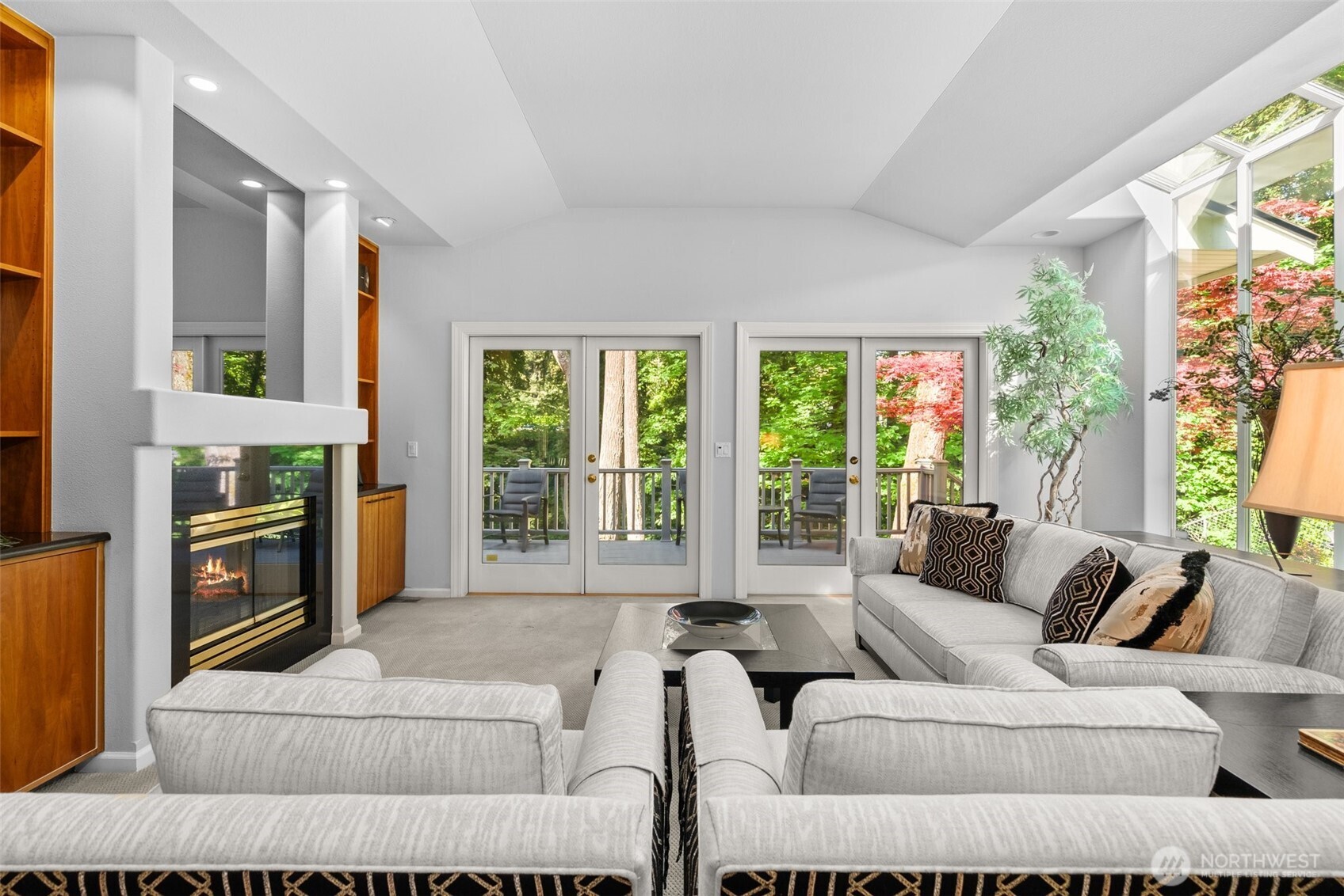 11202 Greystone Drive SW