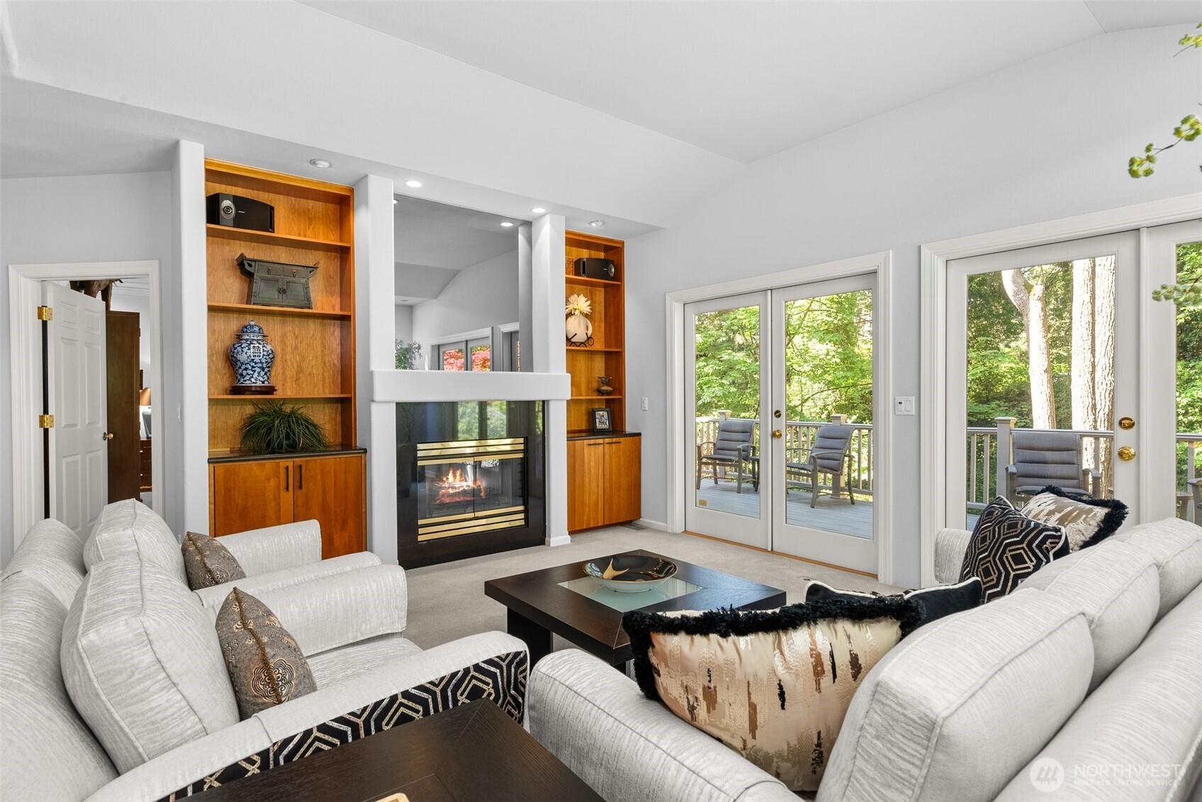 11202 Greystone Drive SW