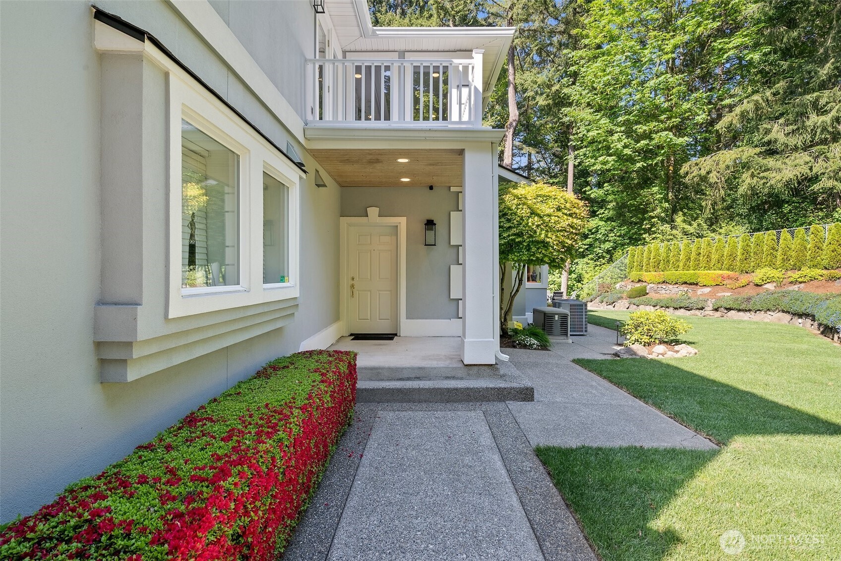 11202 Greystone Drive SW