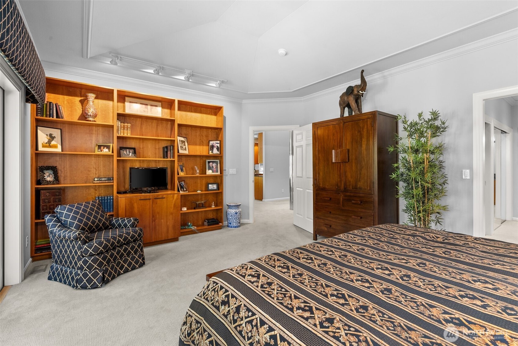 11202 Greystone Drive SW