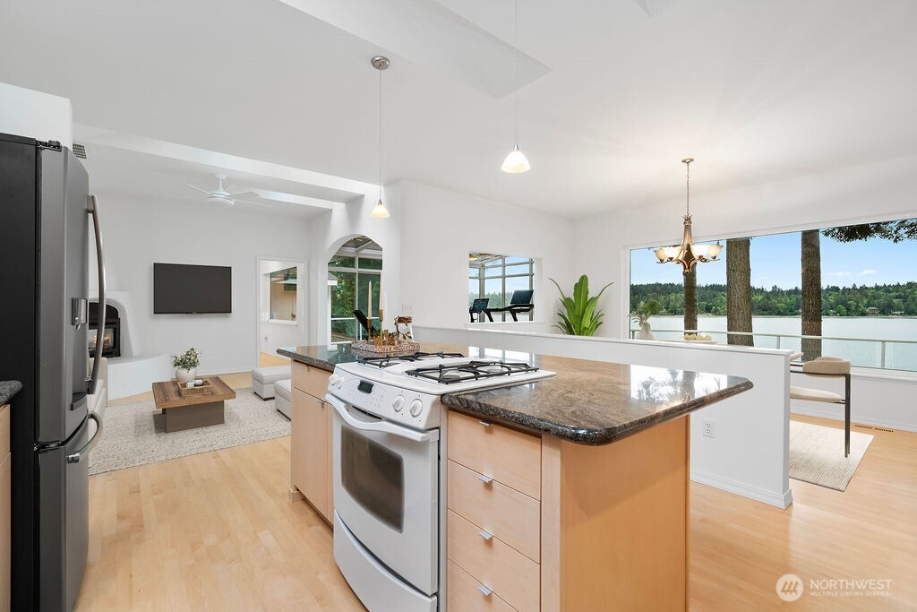 3236 Gravelly Beach Loop NW
