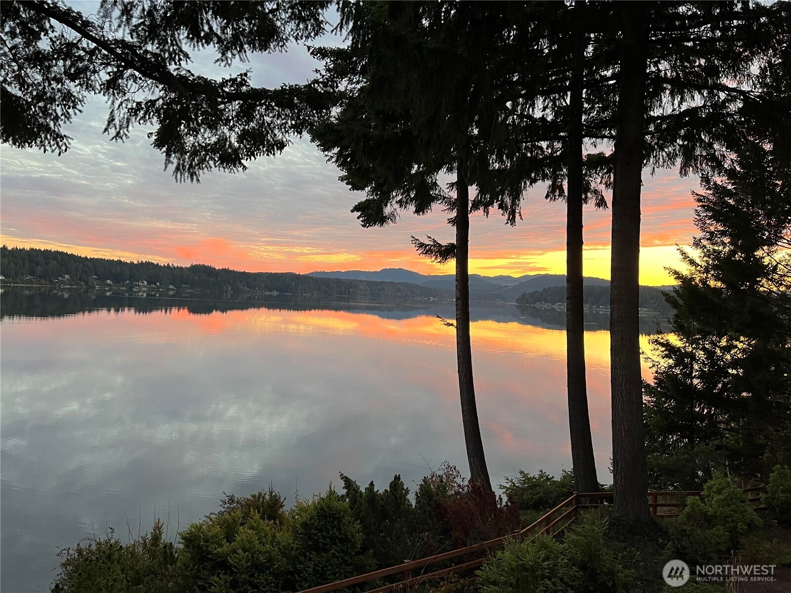 3236 Gravelly Beach Loop NW