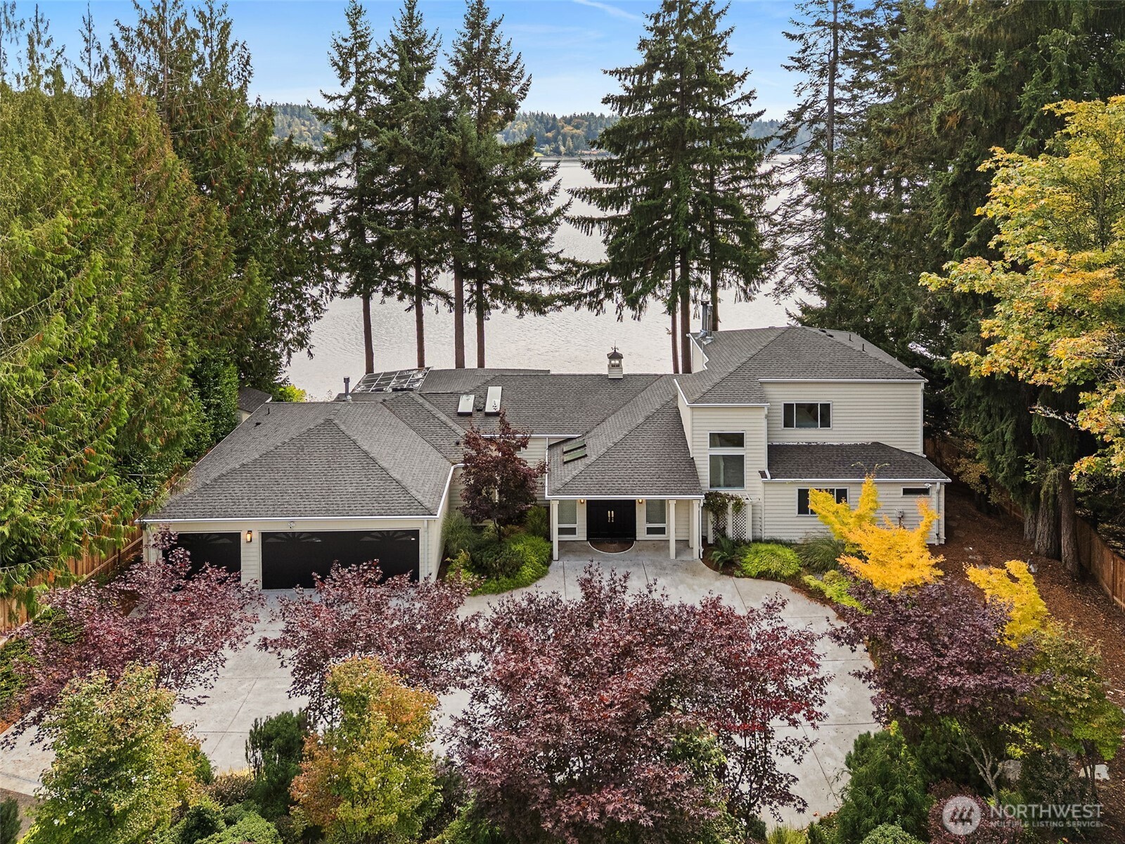 3236 Gravelly Beach Loop NW