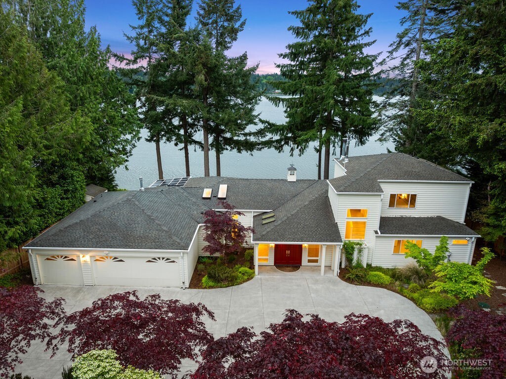 3236 Gravelly Beach Loop NW