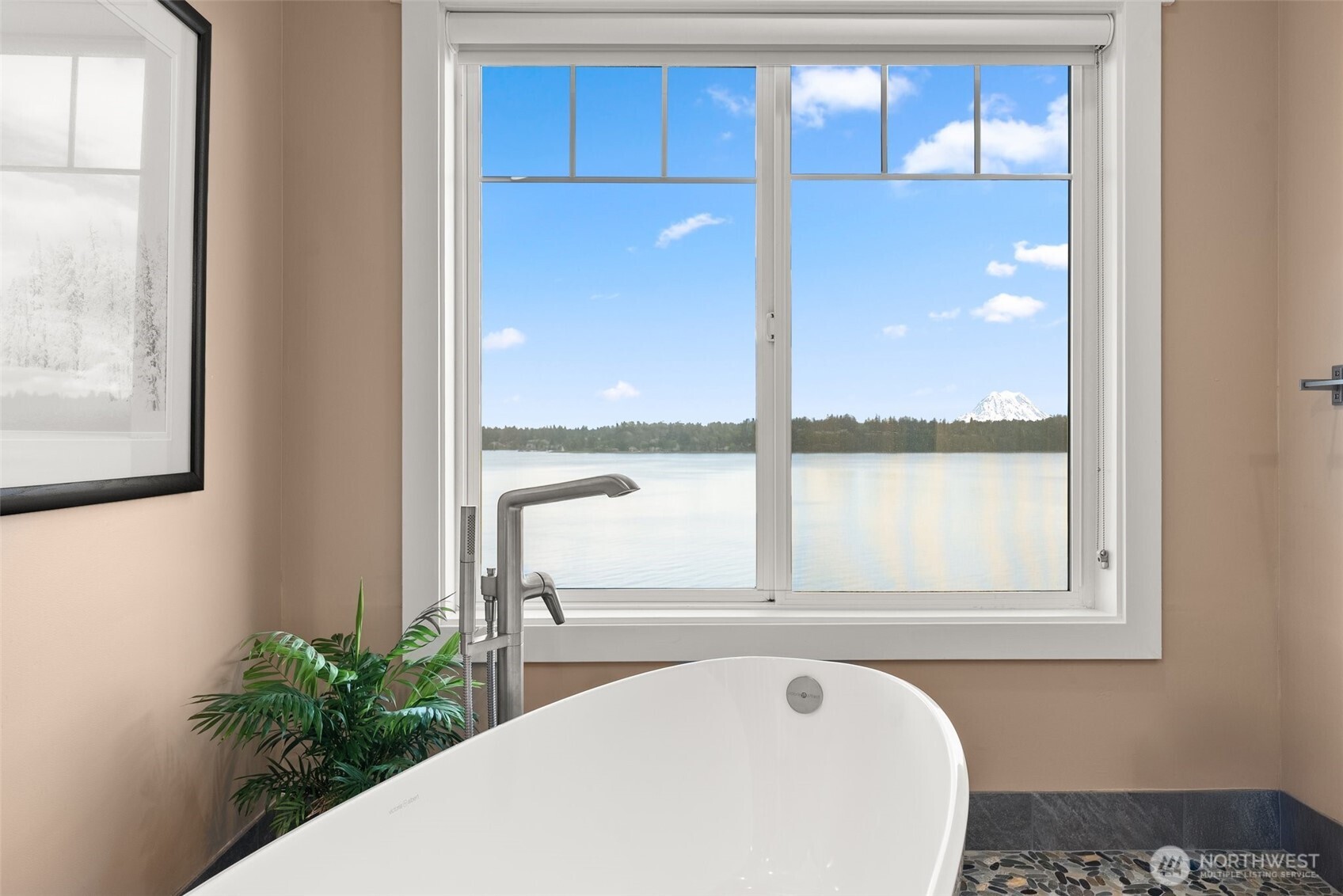 7342 Huckleberry Road NW