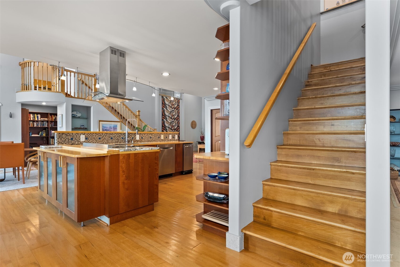 7342 Huckleberry Road NW