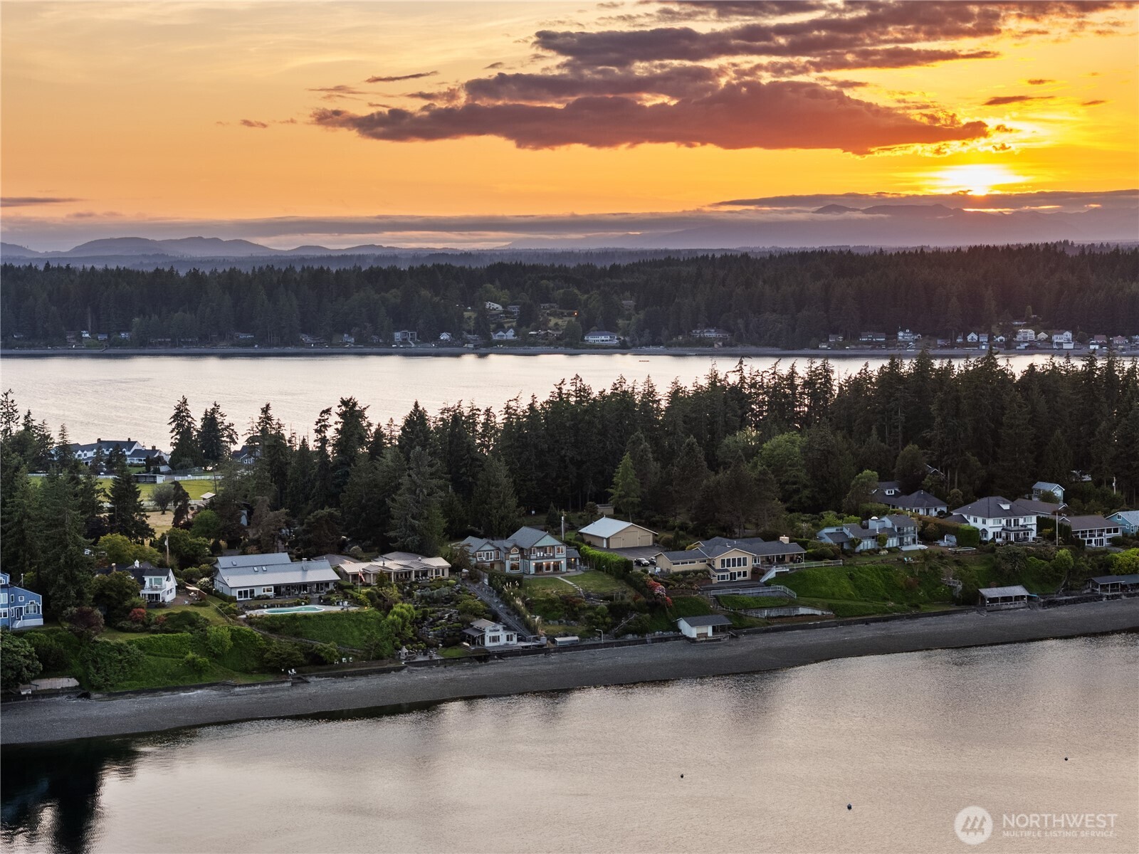 7342 Huckleberry Road NW