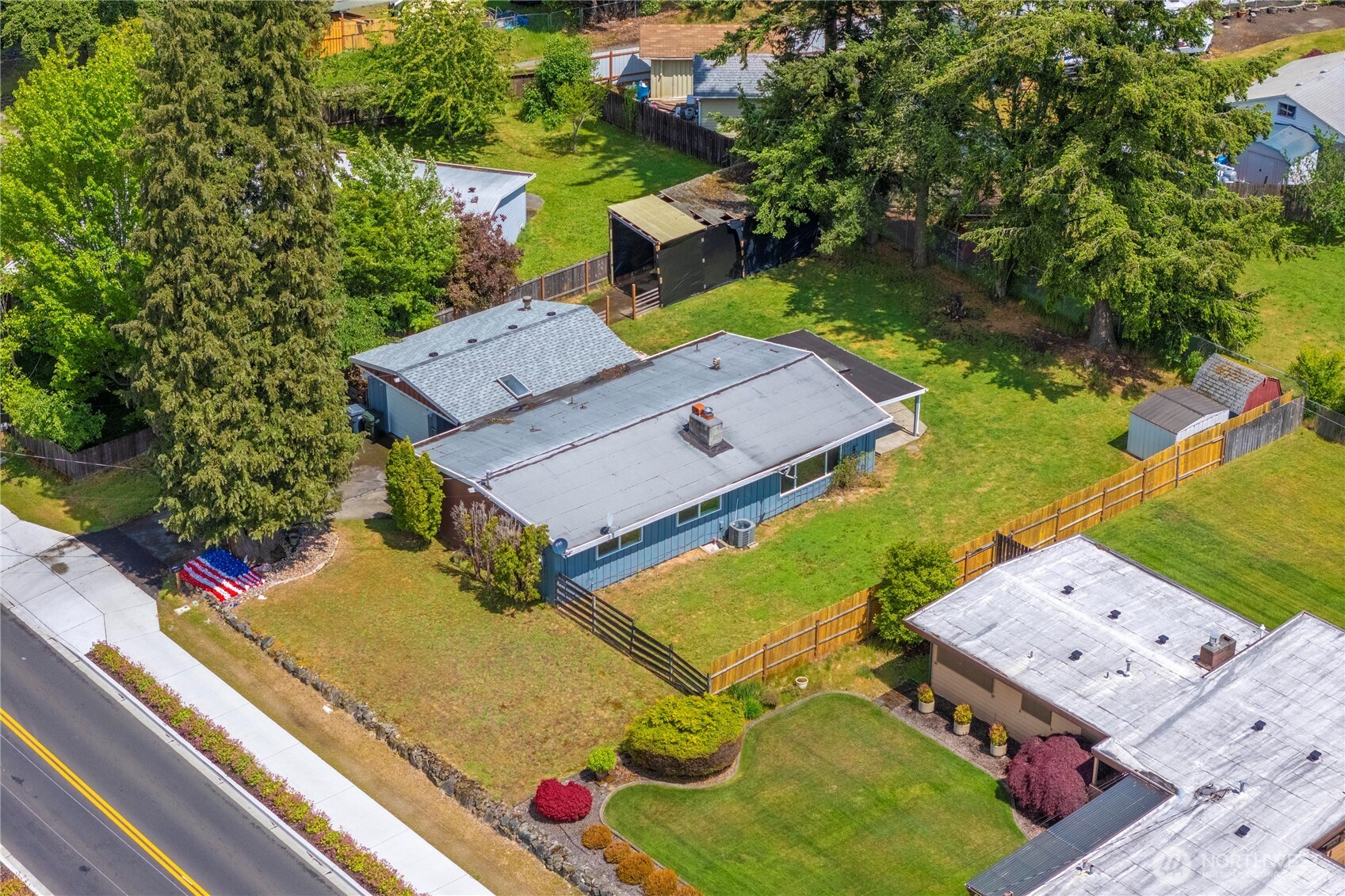 8909 Hipkins Road SW
