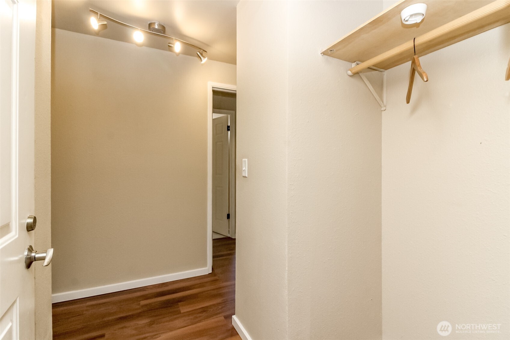 7308 N Skyview Lane Unit: I-304