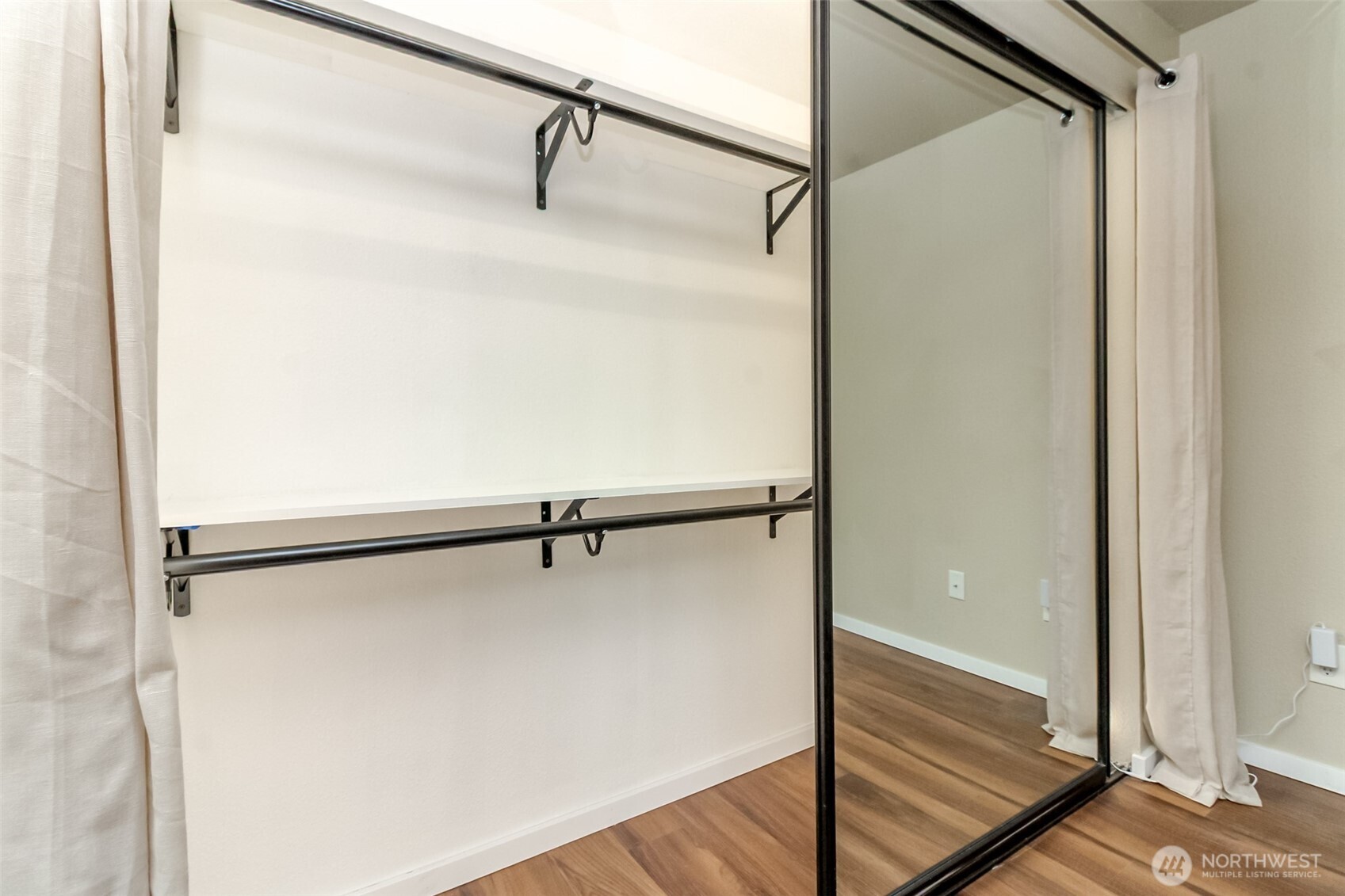 7308 N Skyview Lane Unit: I-304
