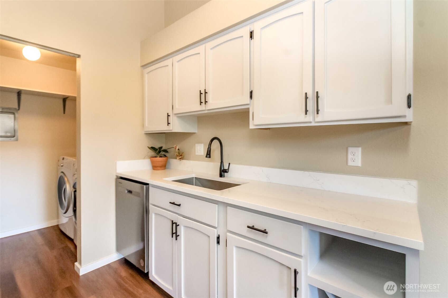 7308 N Skyview Lane Unit: I-304