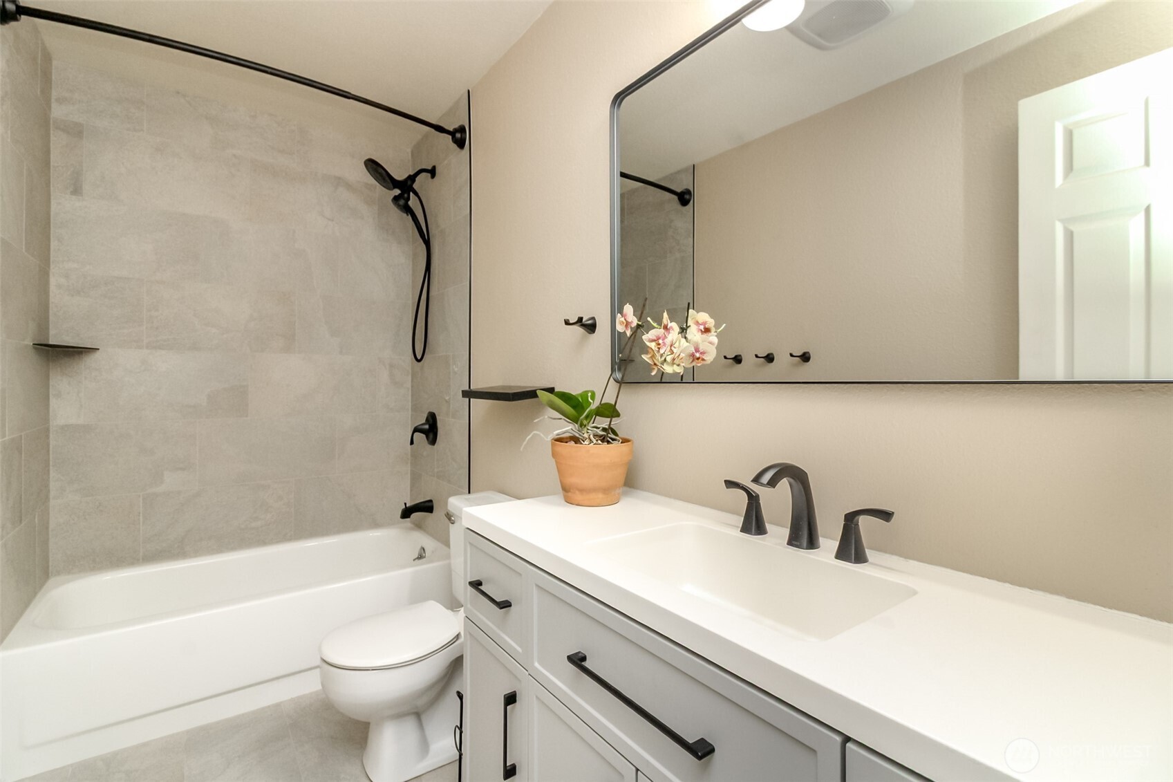 7308 N Skyview Lane Unit: I-304