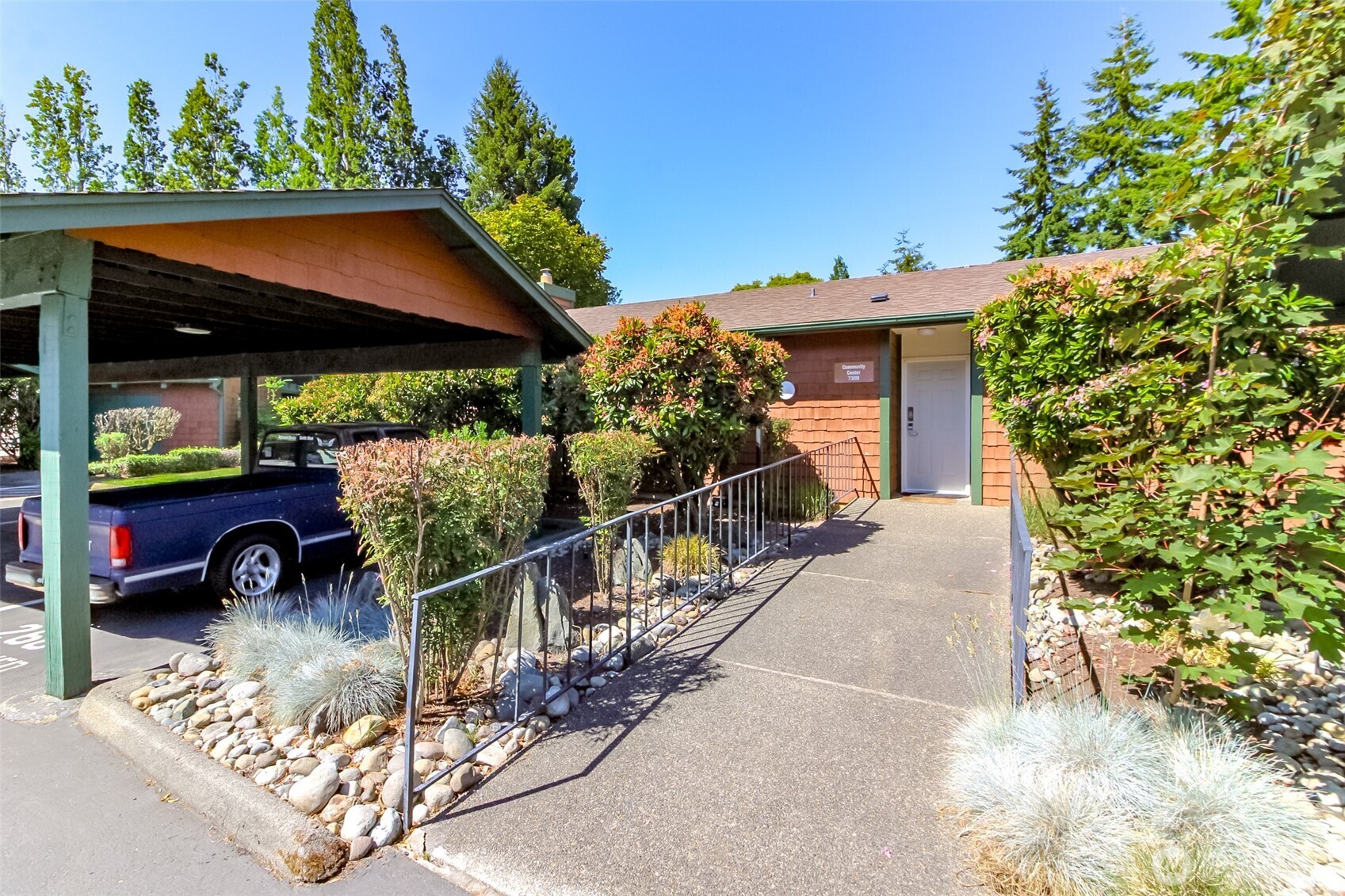 7308 N Skyview Lane Unit: I-304