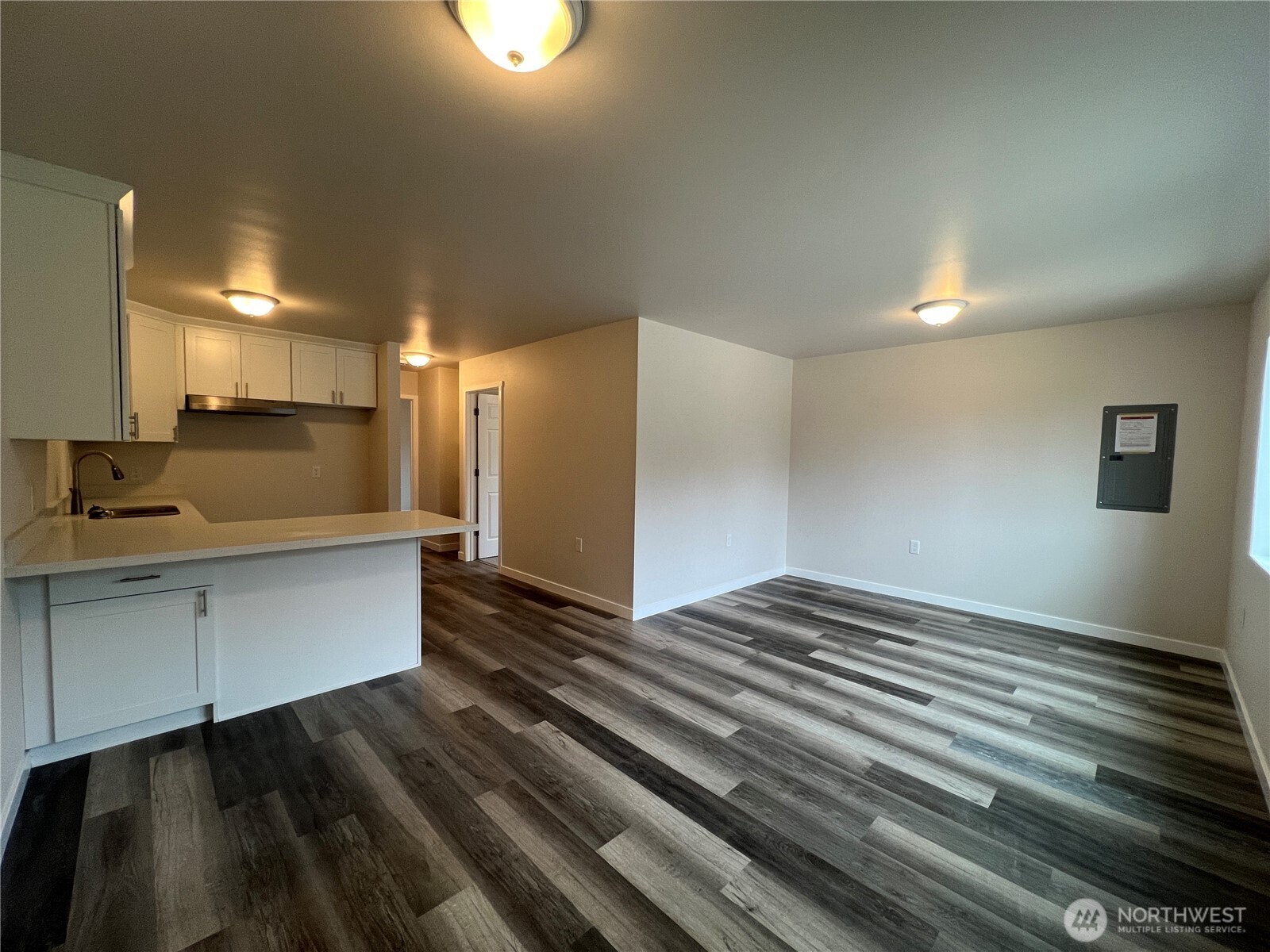 522 -524 W Cushing Street